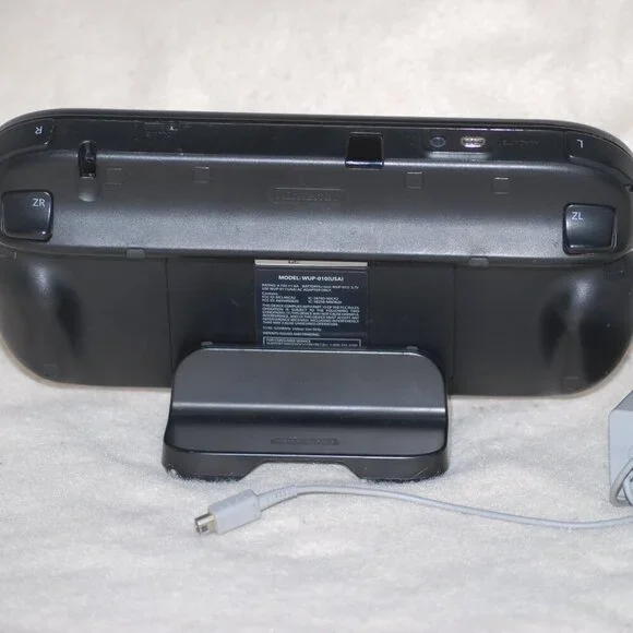 Lot Wii U Black Console Gamepad 3 Handheld Controllers Tested and Working! - Picture 11 of 14